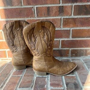 American Eagle Outfitters Brown cowboy boots